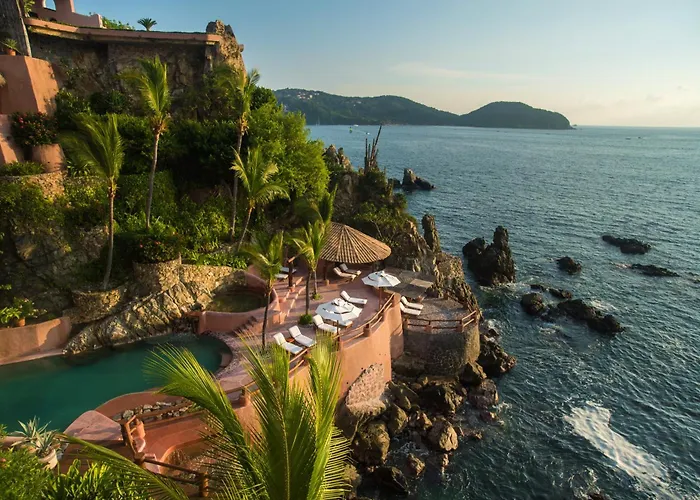 Сity center hotels La Casa Que Canta (Adults Only)