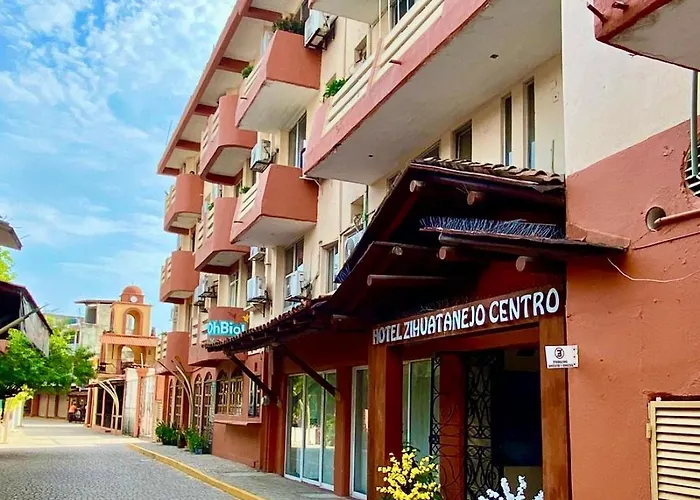 Hotel near College: Hotel Zihuatanejo Centro